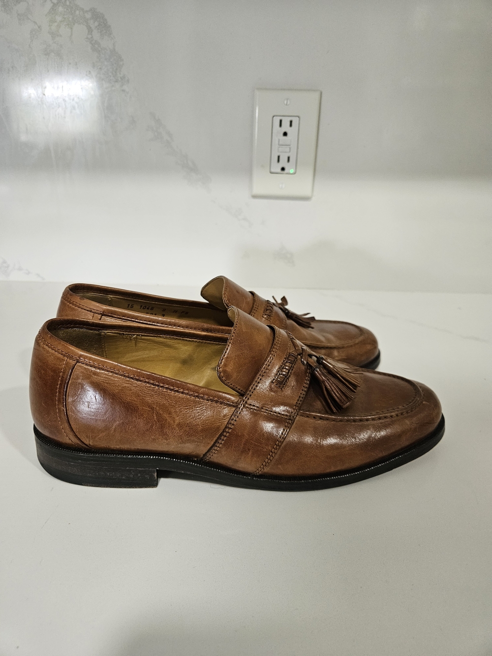 Johnston & Murphy Mens Brown Leather Tassel Loafer Slip-On Round Toe US 9 M